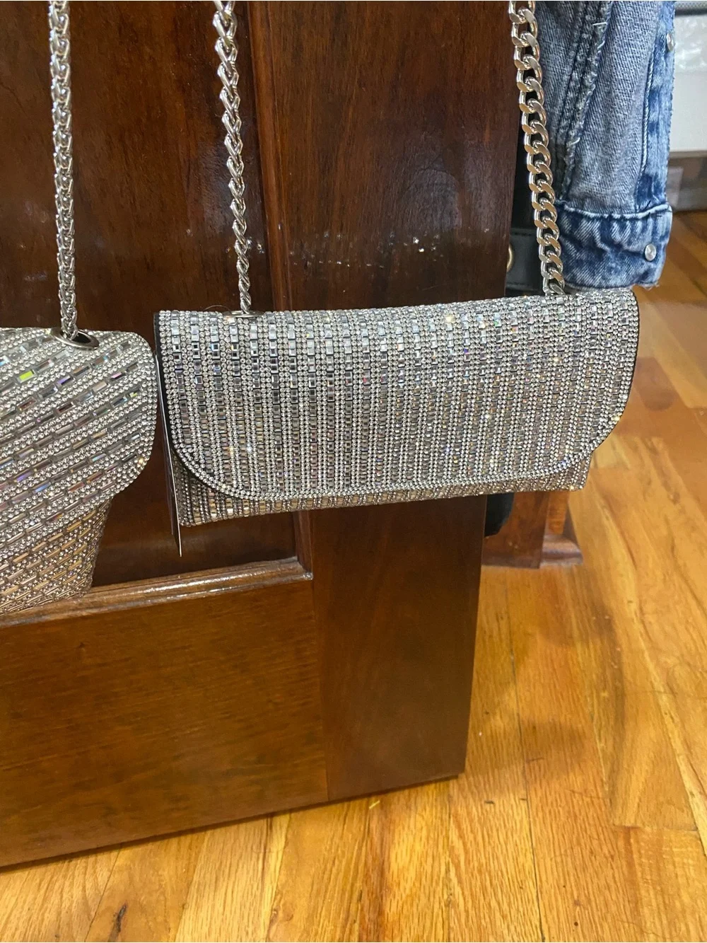 Sparkling Silver Rhinestone Chain Shoulder Bag - Picture 3 of 4